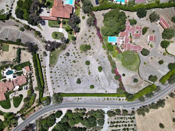 $3,200,000 | 18220 Via De Fortuna, Rancho Santa Fe, CA 92091