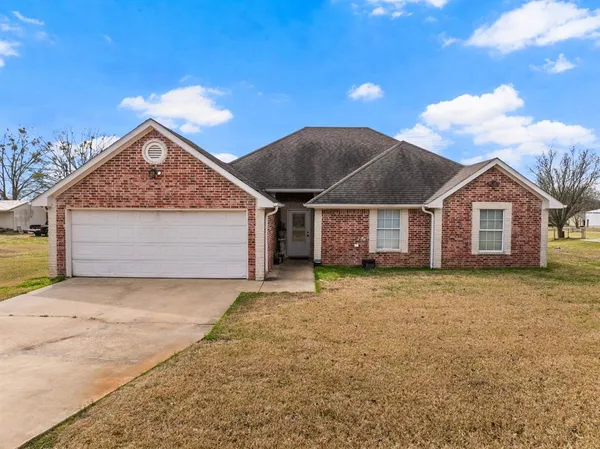 $264,000 | 2927 Old Paris Road, Mount Pleasant, TX 75455