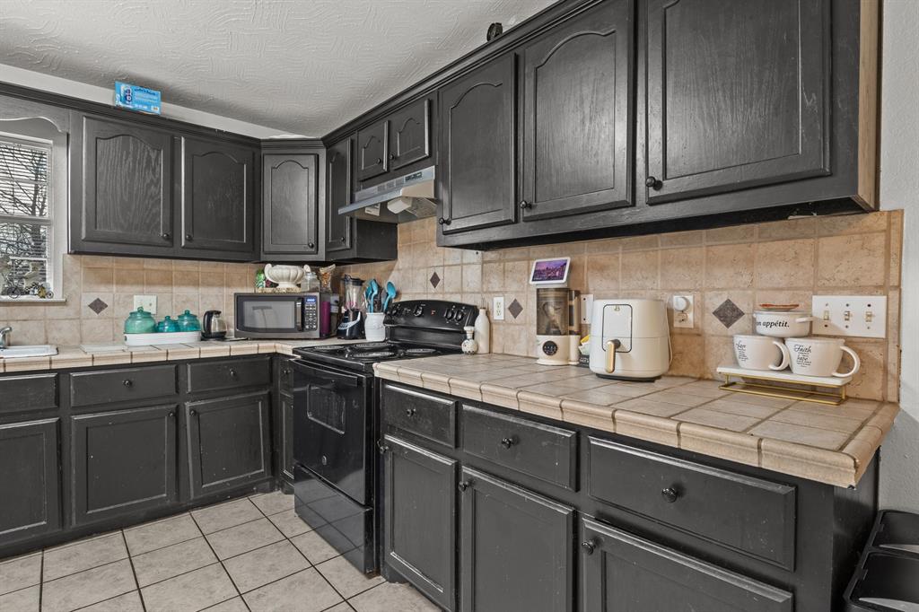 2927 Old Paris Road Mount Pleasant, TX 75455 - Photo 11 of 25