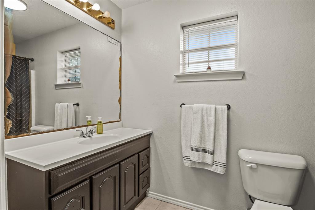 2927 Old Paris Road Mount Pleasant, TX 75455 - Photo 16 of 25