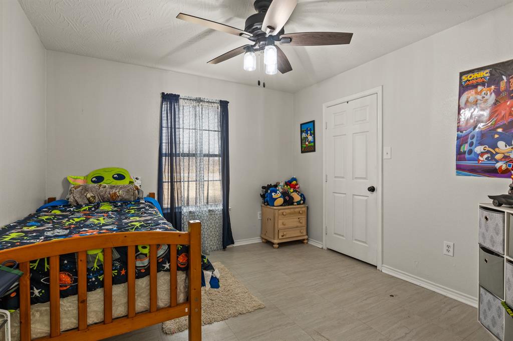 2927 Old Paris Road Mount Pleasant, TX 75455 - Photo 20 of 25