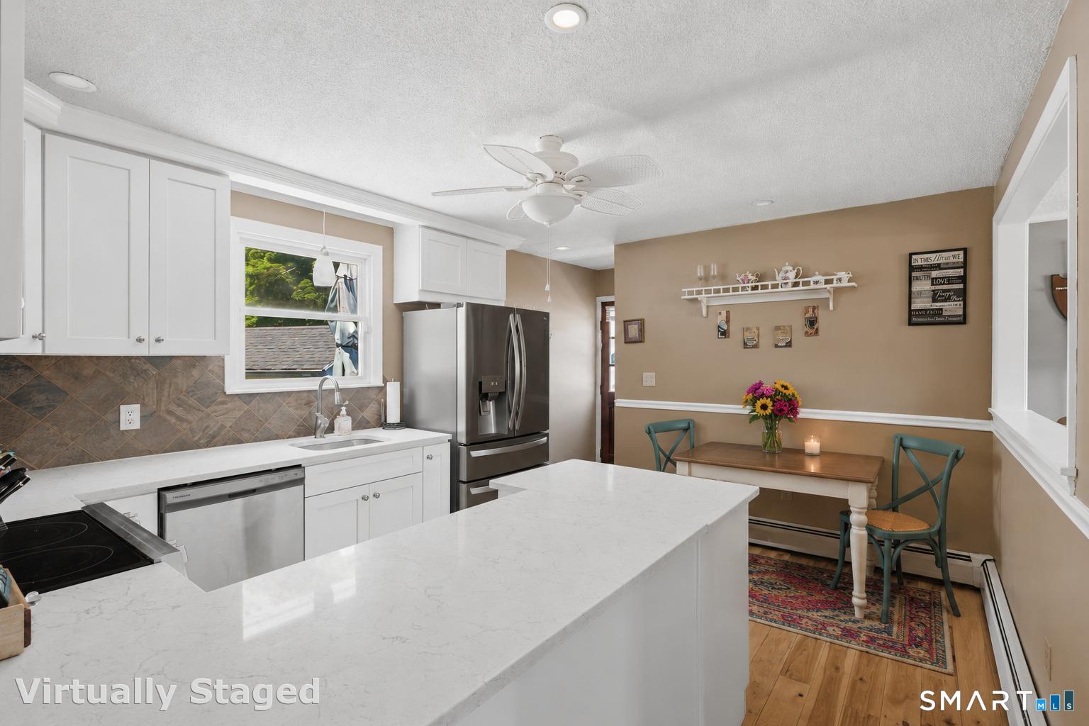 524 Gracey Avenue Meriden, CT 06451 - Photo 4 of 37