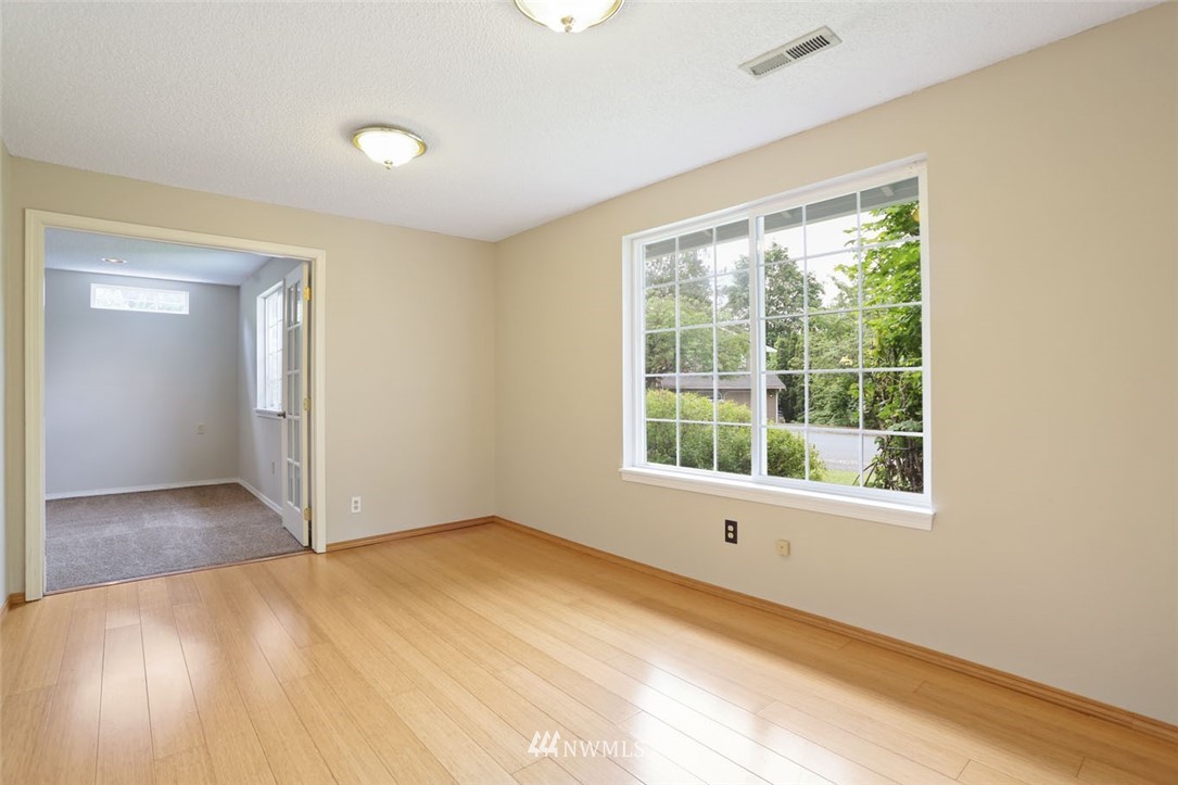 700 South 31st Street Renton, WA 98055 - Photo 22 of 32