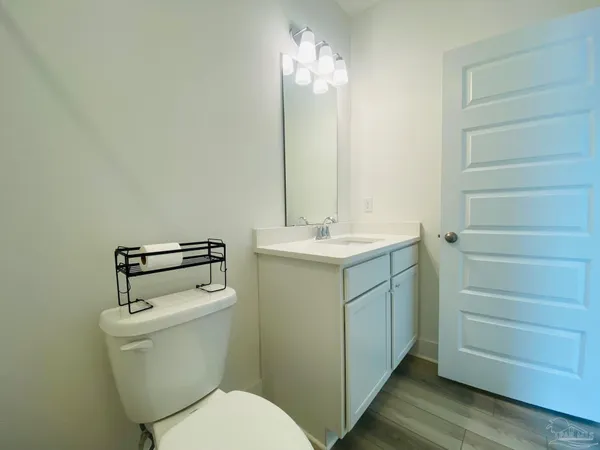 $2,400 | 874 Windhill Drive, Cantonment, FL 32533