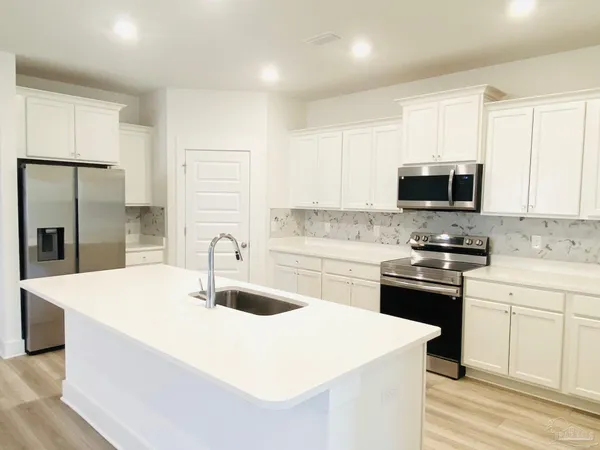 $2,250 | 874 Windhill Drive, Cantonment, FL 32533