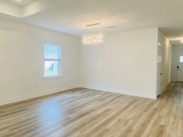 $2,400 | 874 Windhill Drive, Cantonment, FL 32533