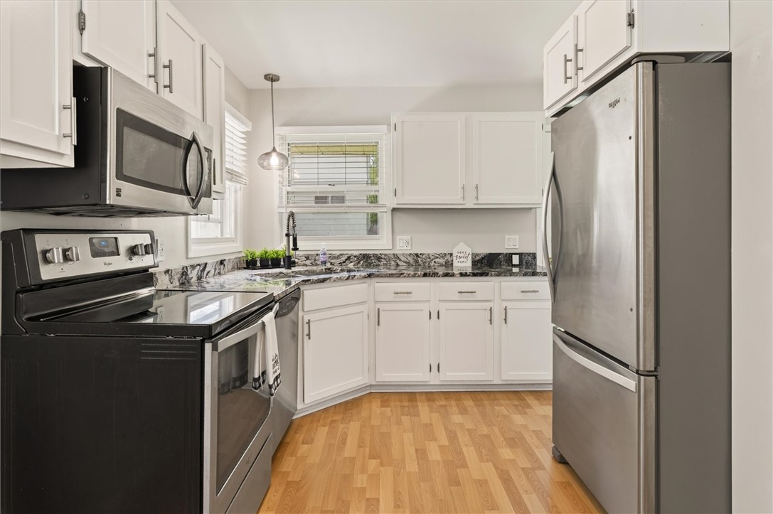 339 East Commercial Street East Rochester, NY 14445 - Photo 9 of 36