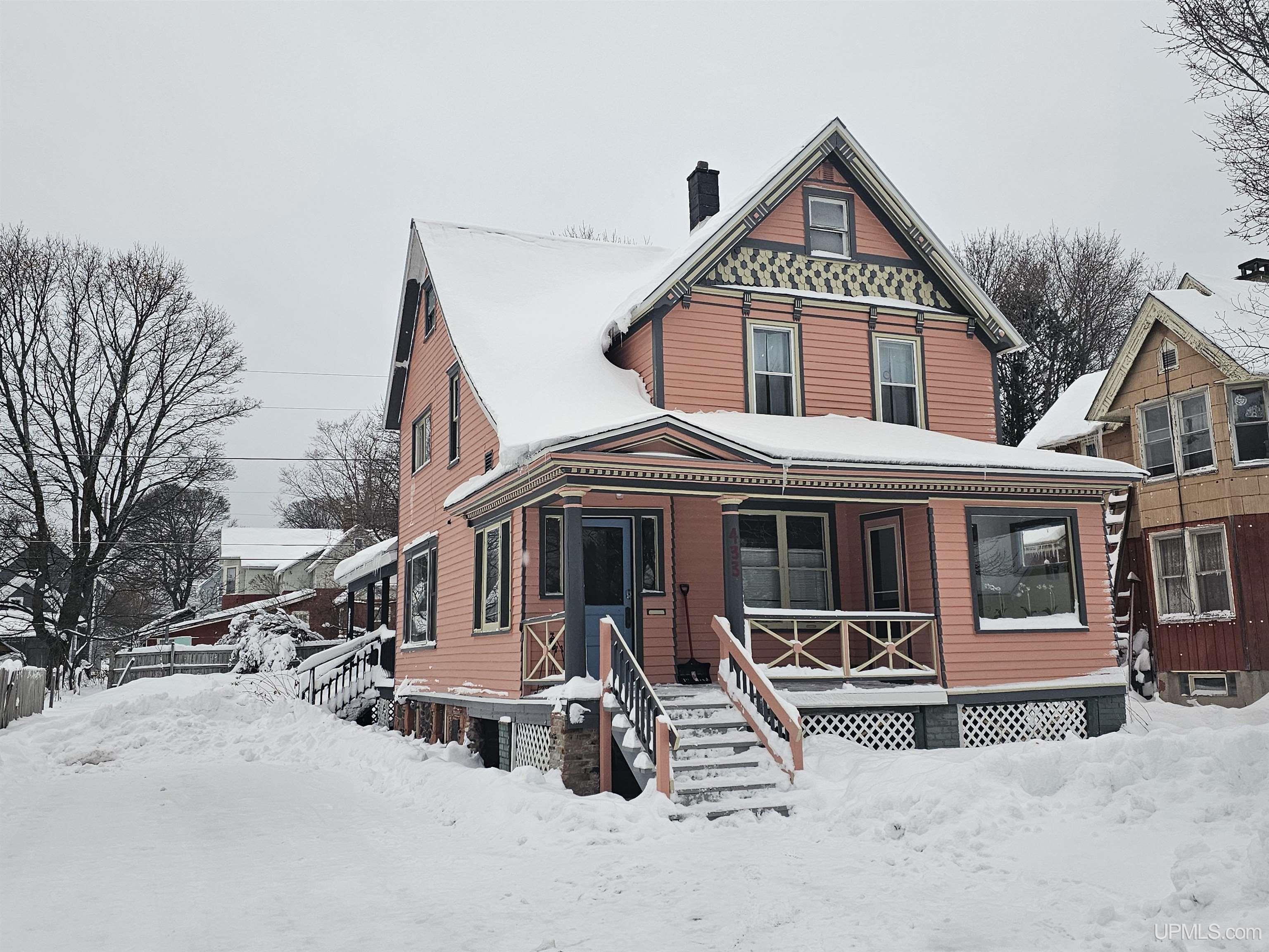 433 Pewabic Street Laurium, MI 49913 - Photo 1 of 17
