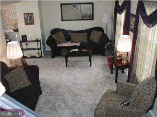 13 Aspen Road Sicklerville, NJ 08081 - Photo 2 of 6 Gallery Image 2