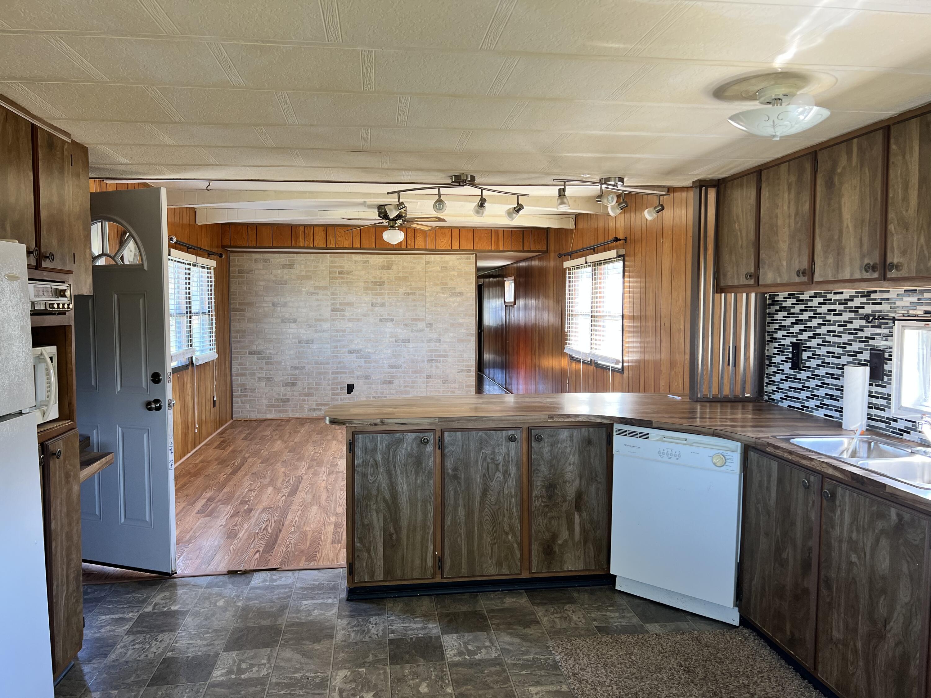 430 Weems Chapel Road Mosheim, TN 37818 - Photo 3 of 32 ACF6FE3B-C7DC-4294-A674-5D52CDC07E77