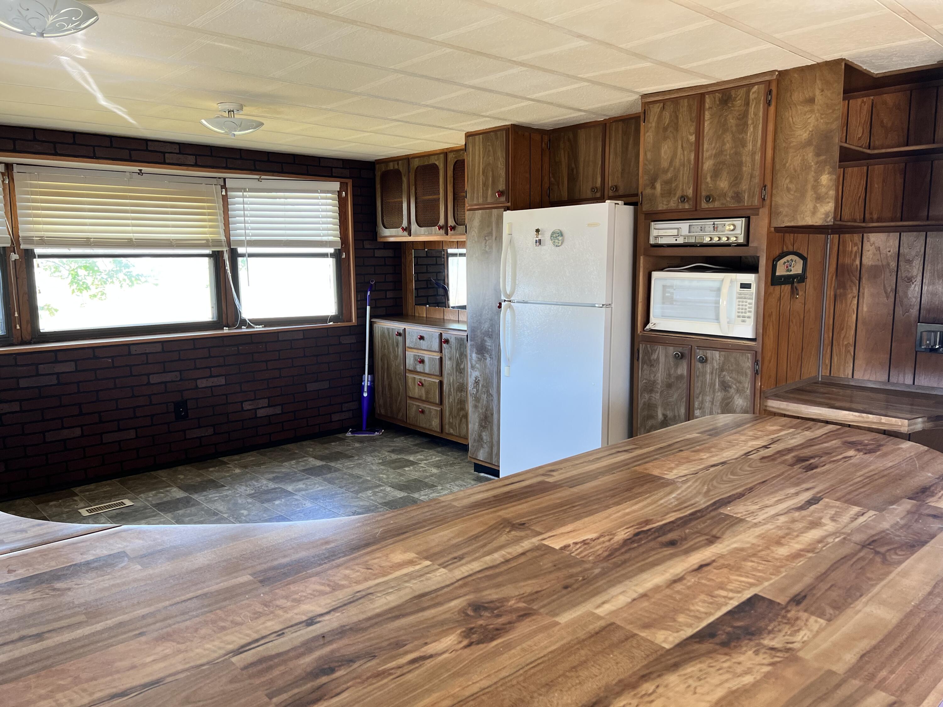 430 Weems Chapel Road Mosheim, TN 37818 - Photo 4 of 32 BA7C3A71-6F0D-4B3F-8F5A-1236049903F7