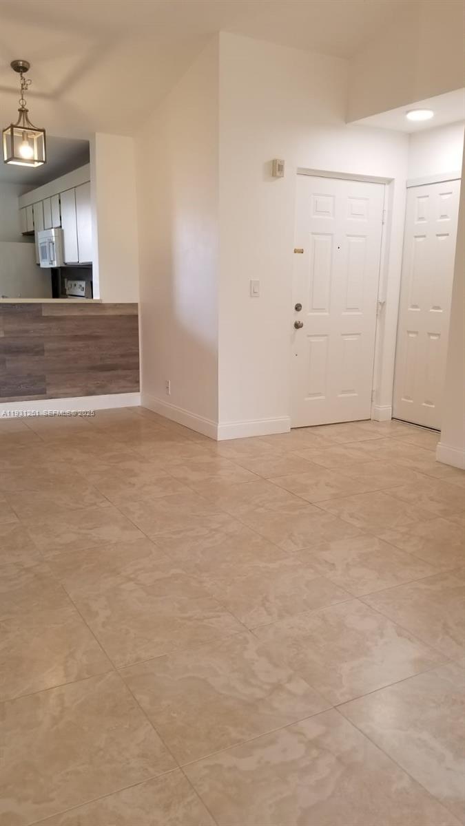 Jacaranda Plantation, FL 33322 - Photo 3 of 12