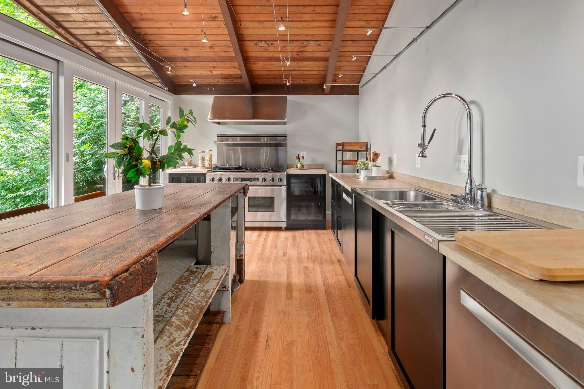 2825 Lorcom Lane Arlington, VA 22207 - Photo 38 of 63