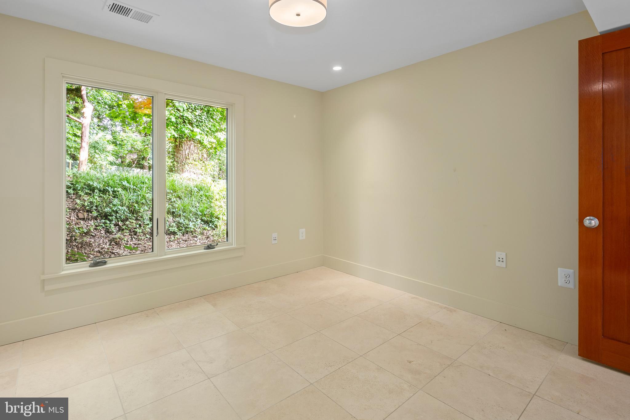 2825 Lorcom Lane Arlington, VA 22207 - Photo 60 of 63