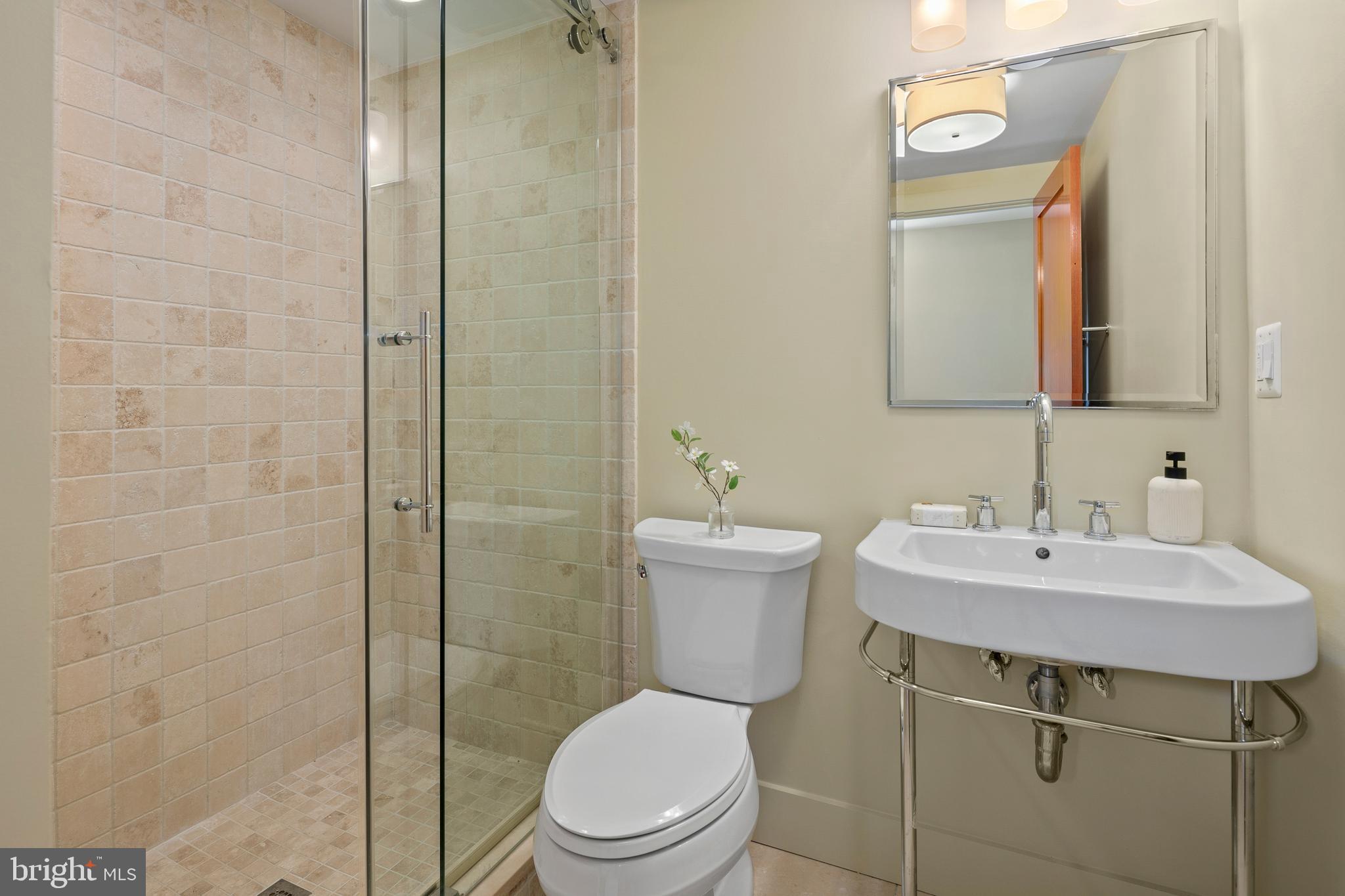 2825 Lorcom Lane Arlington, VA 22207 - Photo 61 of 63