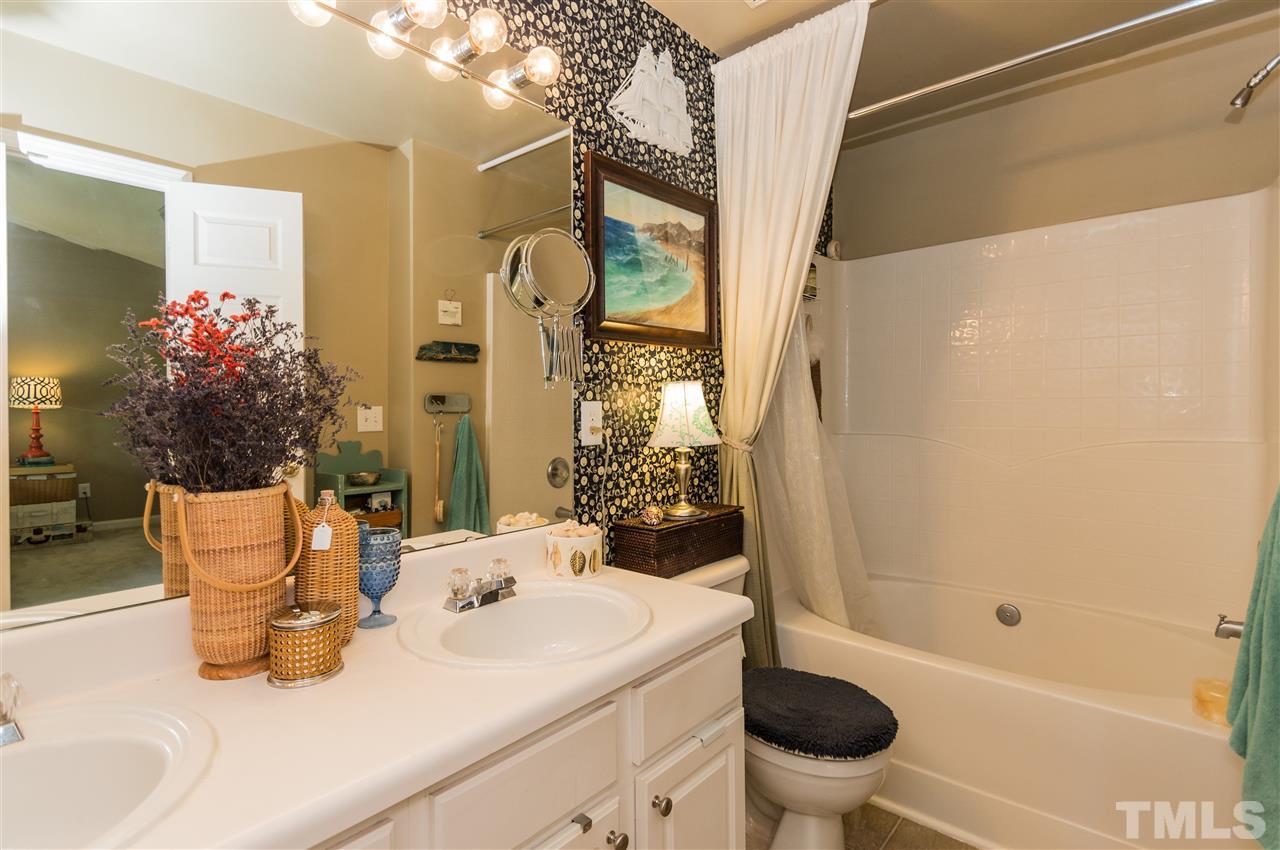5105 Echo Ridge Road Raleigh, NC 27612 - Photo 12 of 17