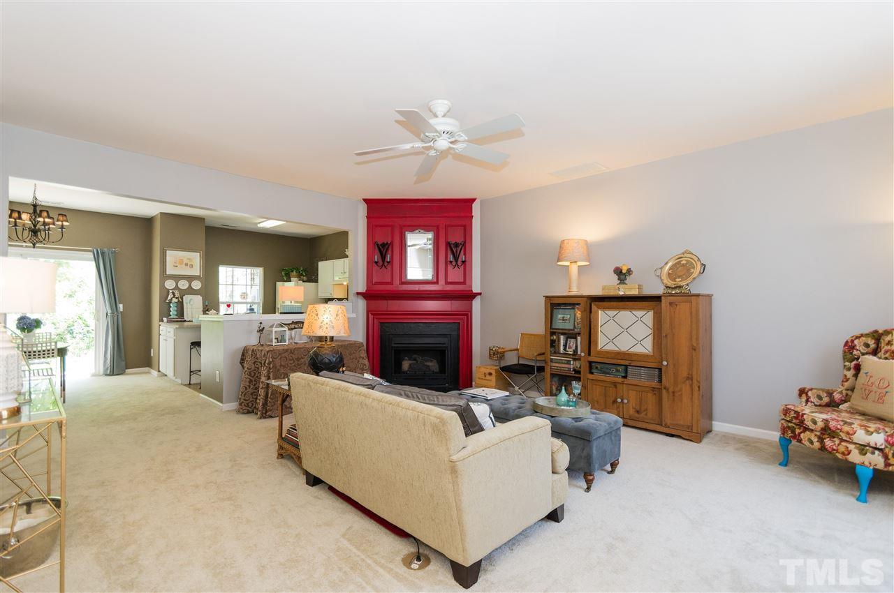 5105 Echo Ridge Road Raleigh, NC 27612 - Photo 3 of 17