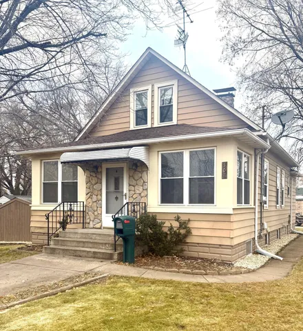 $285,000 | 507 2nd Avenue Southwest, Forest Lake, MN 55025