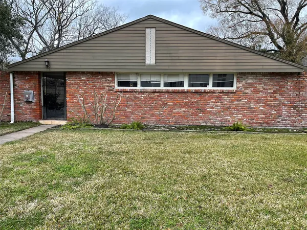 $2,200 | 5122 Jackwood Street, Houston, TX 77096