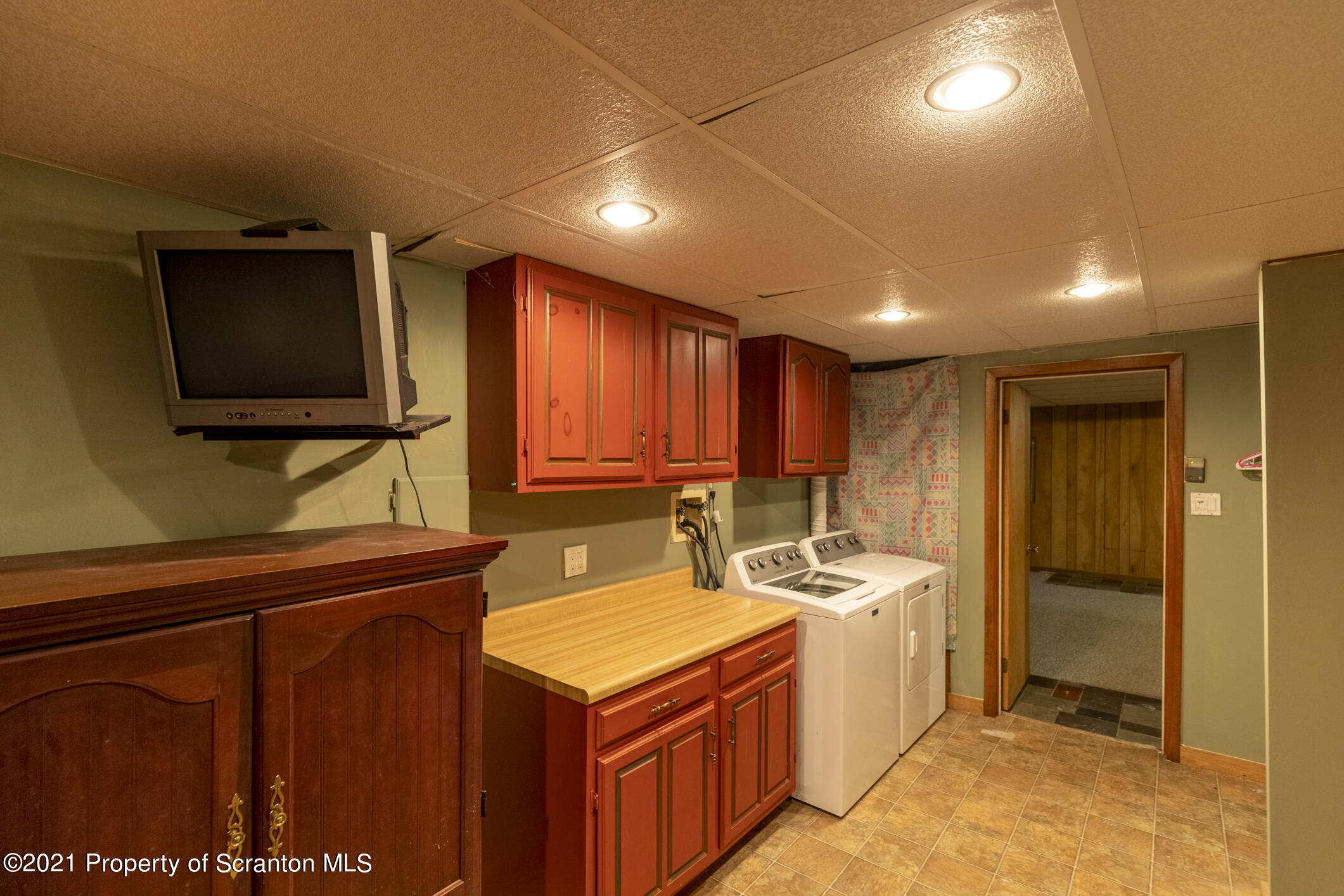 417 Cemetery Road Moscow, PA 18444 - Photo 21 of 41 Gallery Image 21