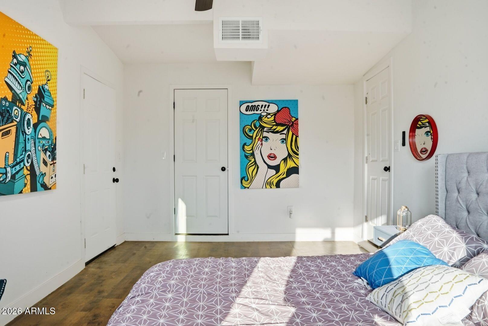 408 Hartford Road Kearny, AZ 85137 - Photo 18 of 27 a living room with furniture and a rug