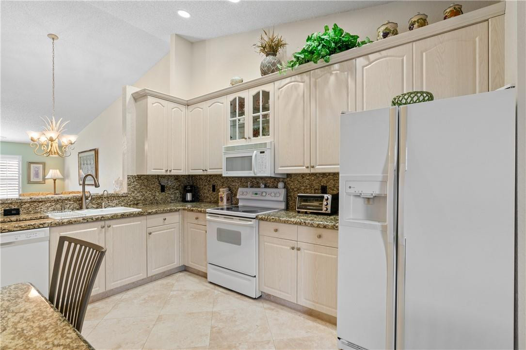 6058 Heliconia Road, Unit 6058 Delray Beach, FL 33484 - Photo 8 of 27 Photo 8