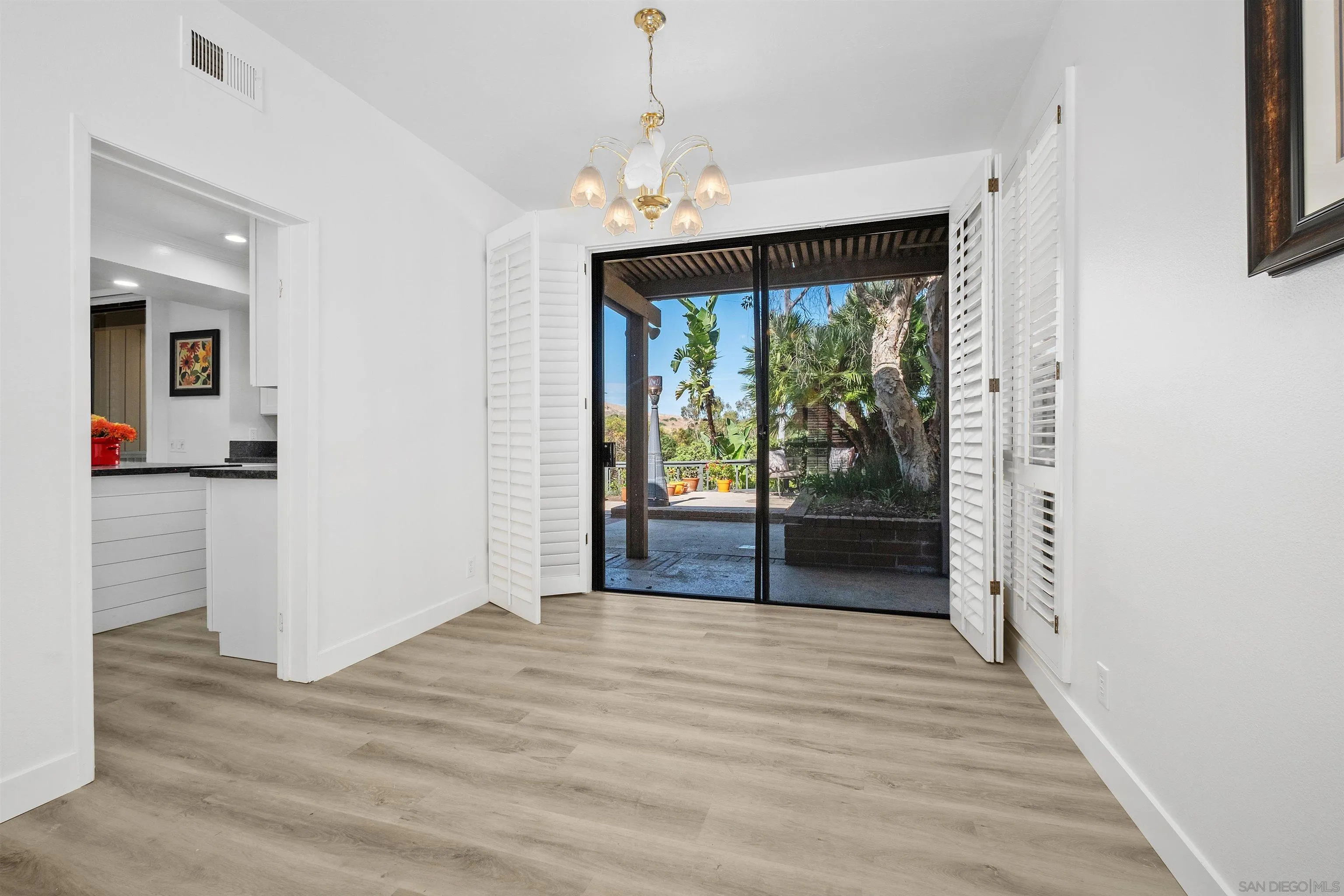 40 Canyon Ridge, Unit 3 Irvine, CA 92603 - Photo 20 of 64