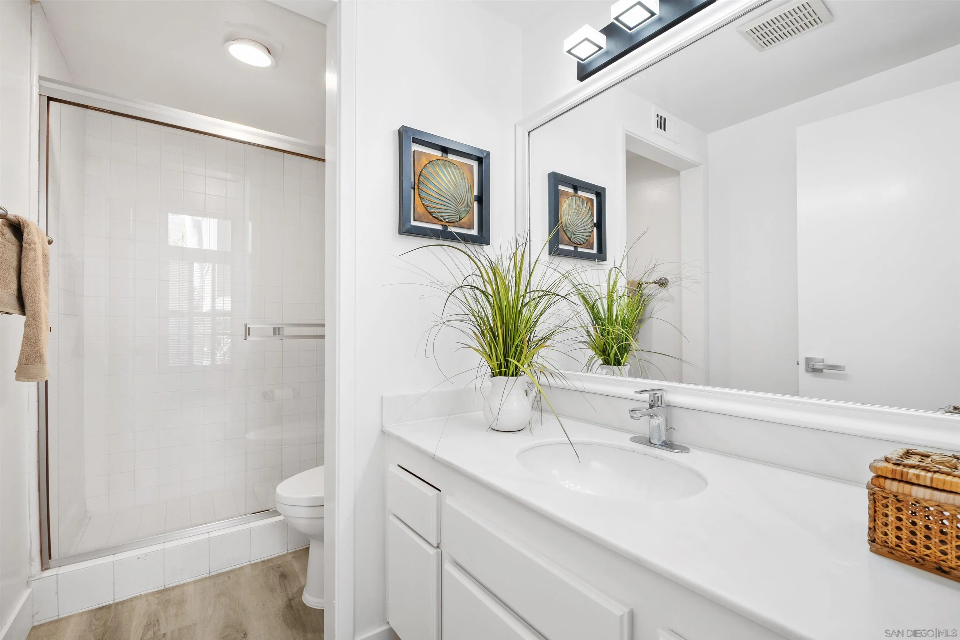 40 Canyon Ridge, Unit 3 Irvine, CA 92603 - Photo 8 of 64