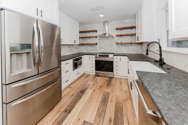 $2,000 | 188 West Kaanapali Lane, Bastrop, TX 78602