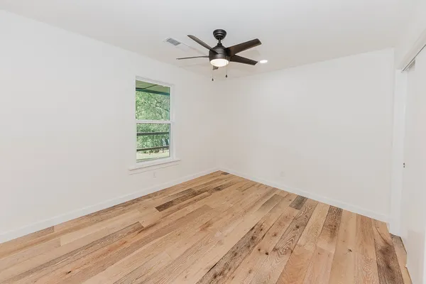 $2,000 | 188 West Kaanapali Lane, Bastrop, TX 78602