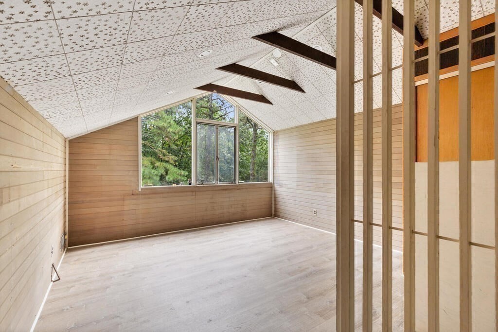 7 Leeland Terrace Lexington, MA 02421 - Photo 22 of 32 a view of an empty room with a window