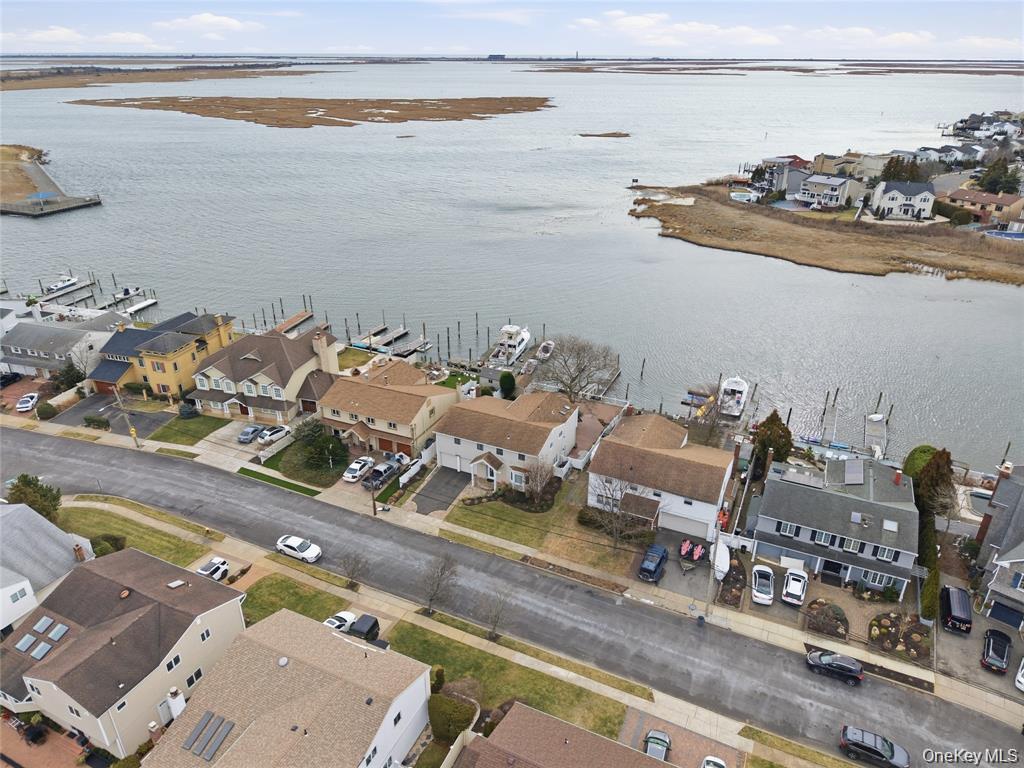 3094 Riverside Drive Wantagh, NY 11793 - Photo 40 of 46