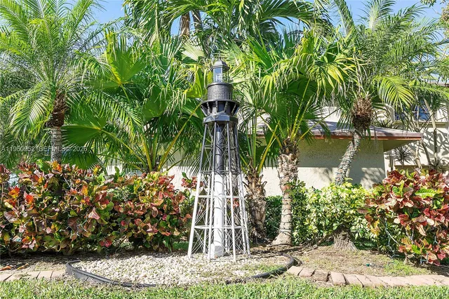 $299,999 | 1759 Northeast 39th Court, Unit 1301, Pompano Beach, FL 33064