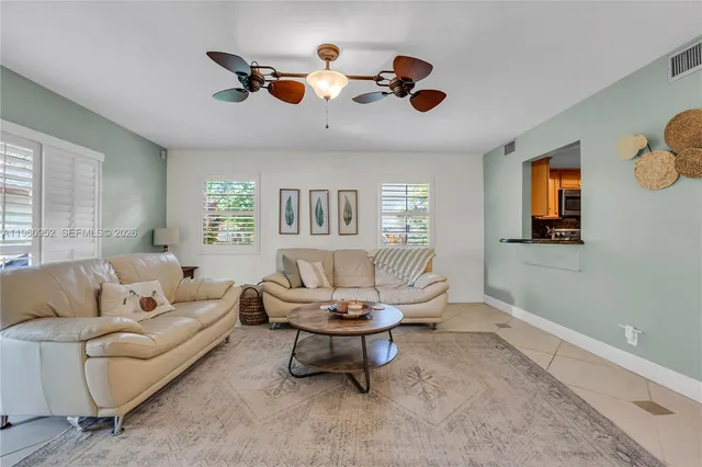 $299,999 | 1759 Northeast 39th Court, Unit 1301, Pompano Beach, FL 33064