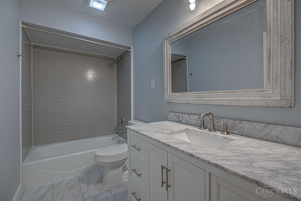 6670 Gaines Road Cincinnati, OH 45247 - Photo 24 of 40