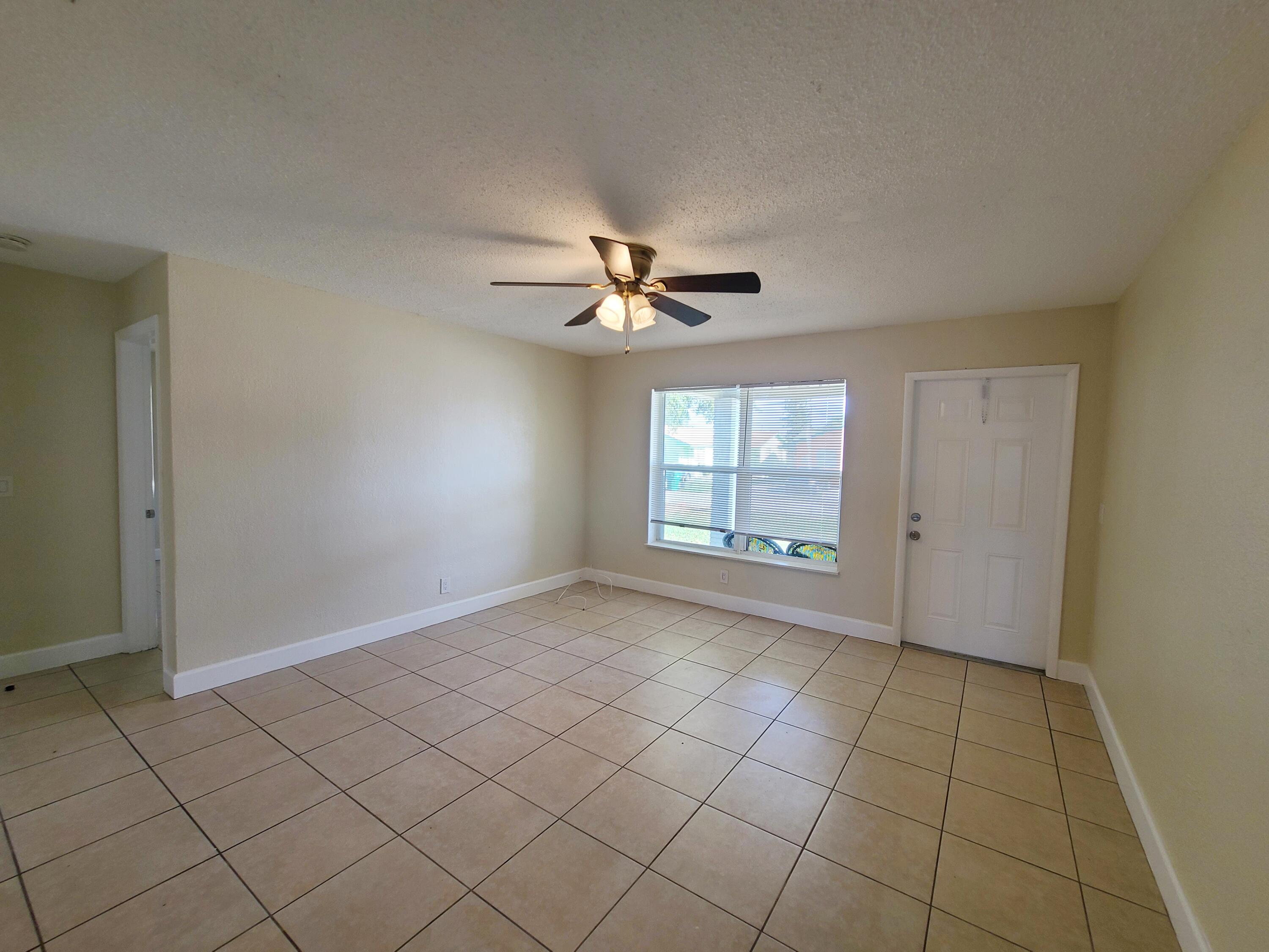 146 West 17th Street Riviera Beach, FL 33404 - Photo 3 of 18 Living Room