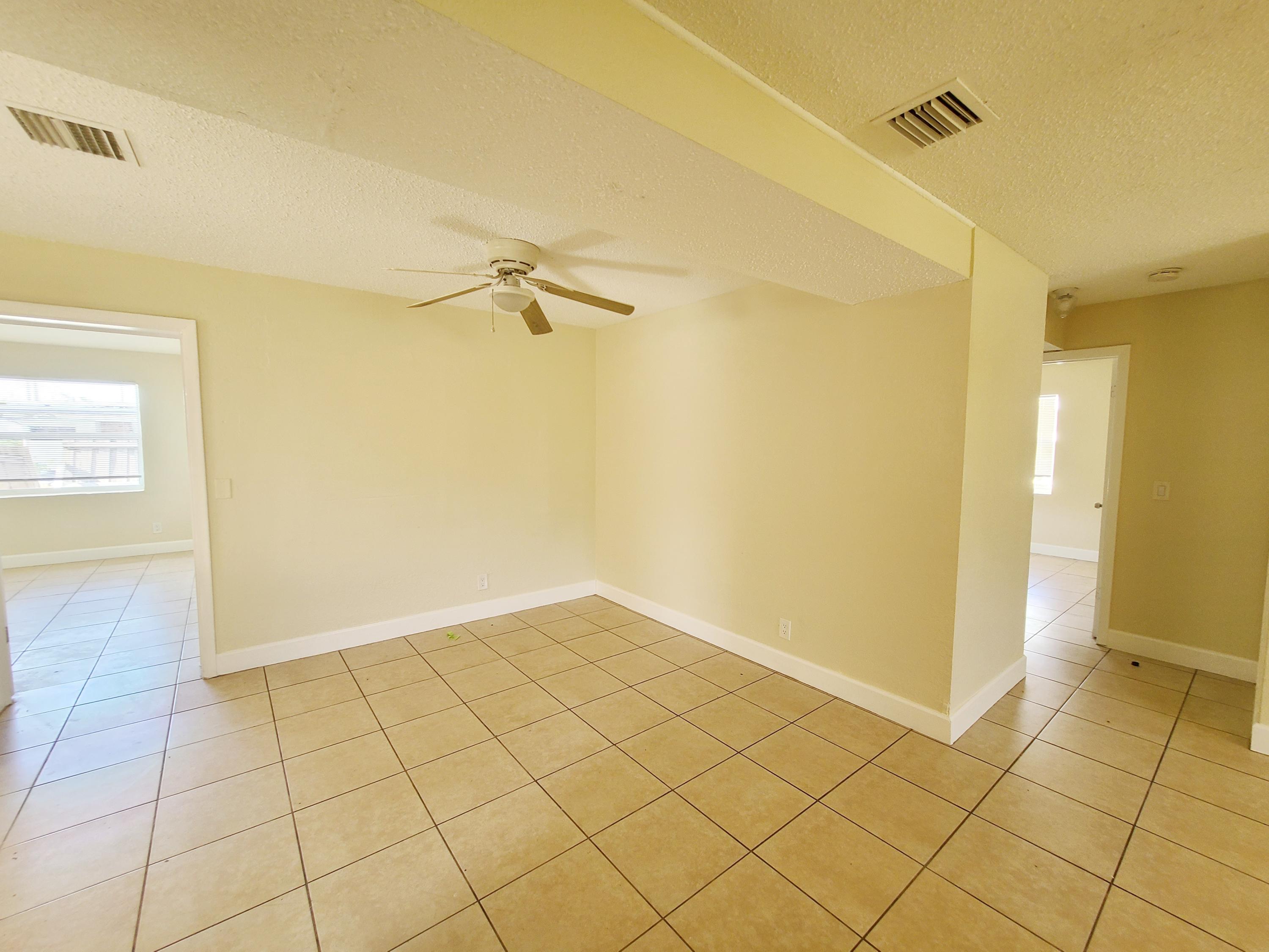 146 West 17th Street Riviera Beach, FL 33404 - Photo 6 of 18 Dining Room