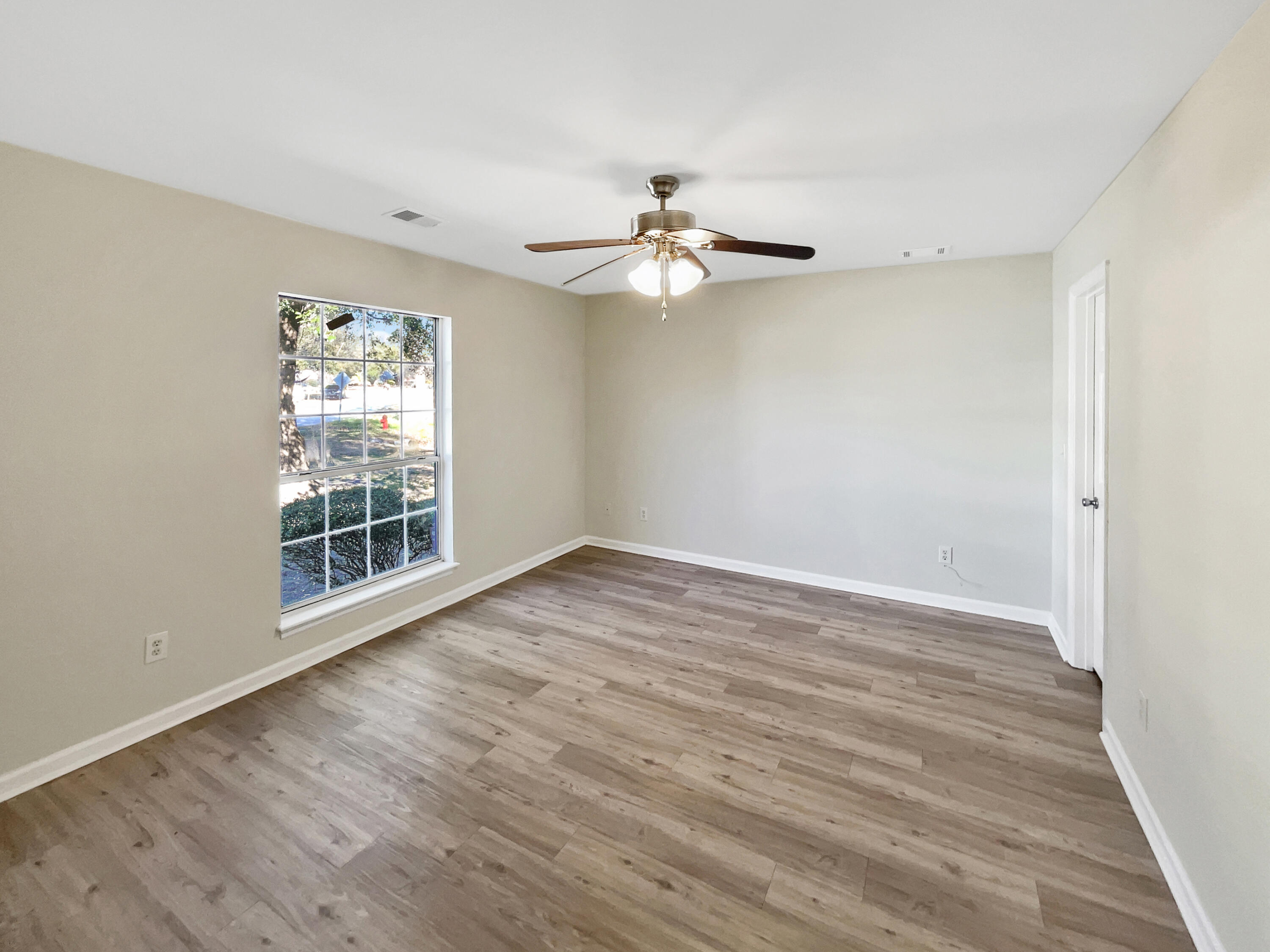 246 Two Hitch Road Goose Creek, SC 29445 - Photo 11 of 16 listing_10