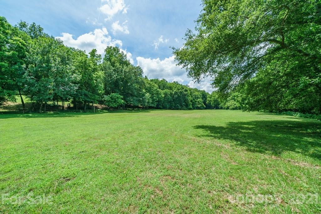 1094 West End Road Chester, SC 29706 - Photo 32 of 37 a view of a grassy field