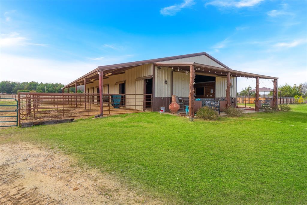 289 Blackjack Road Valley View, TX 76272 - Photo 39 of 40