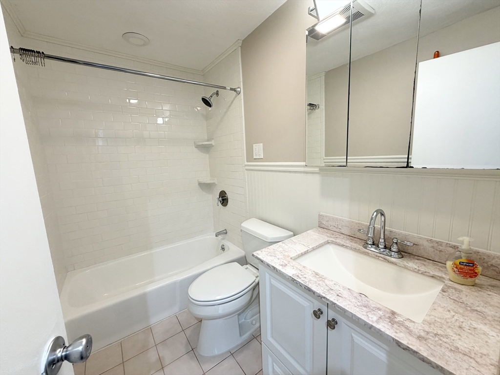 50 Colonial Drive, Unit 8 Andover, MA 01810 - Photo 13 of 22