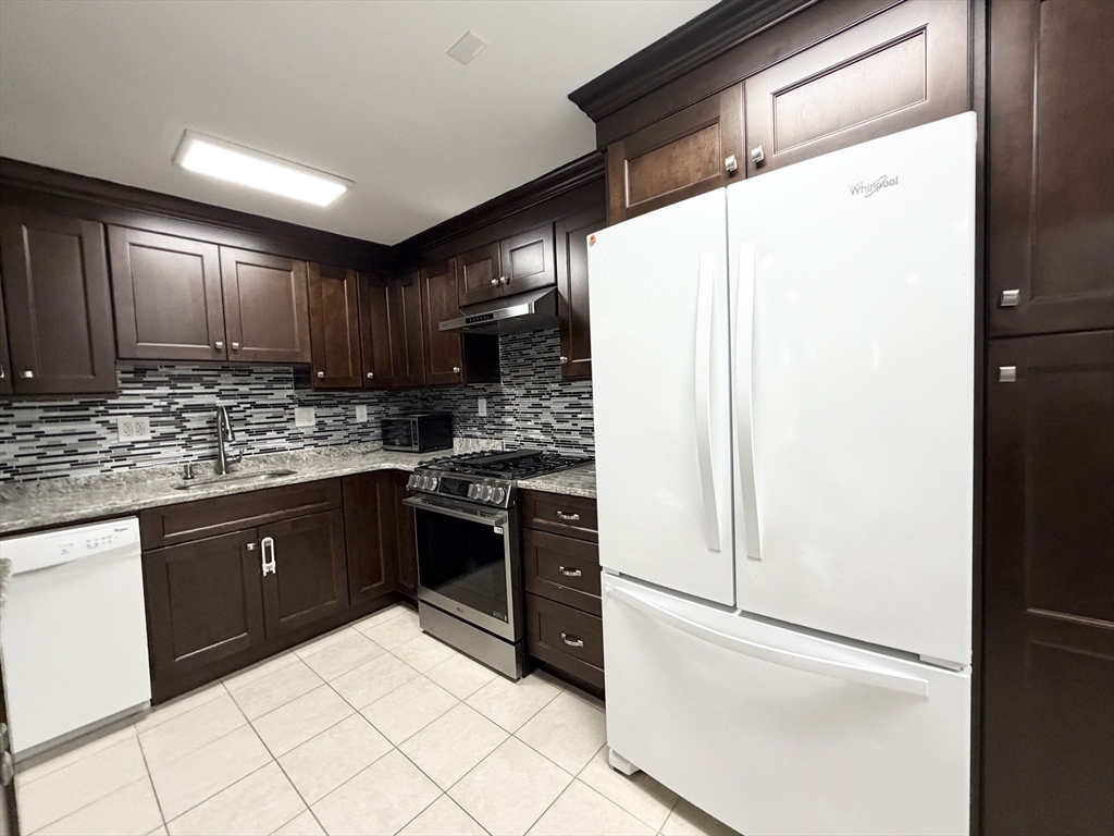 50 Colonial Drive, Unit 8 Andover, MA 01810 - Photo 7 of 22