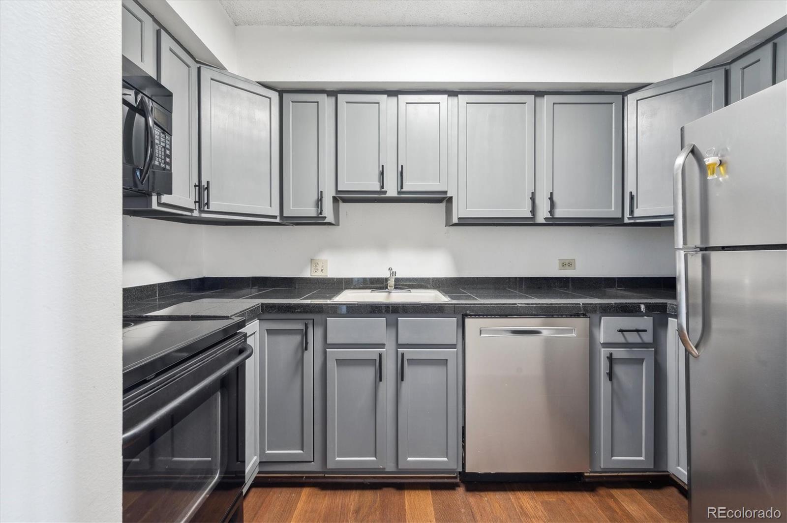 1020 15th Street, Unit 28G Denver, CO 80202 - Photo 12 of 17