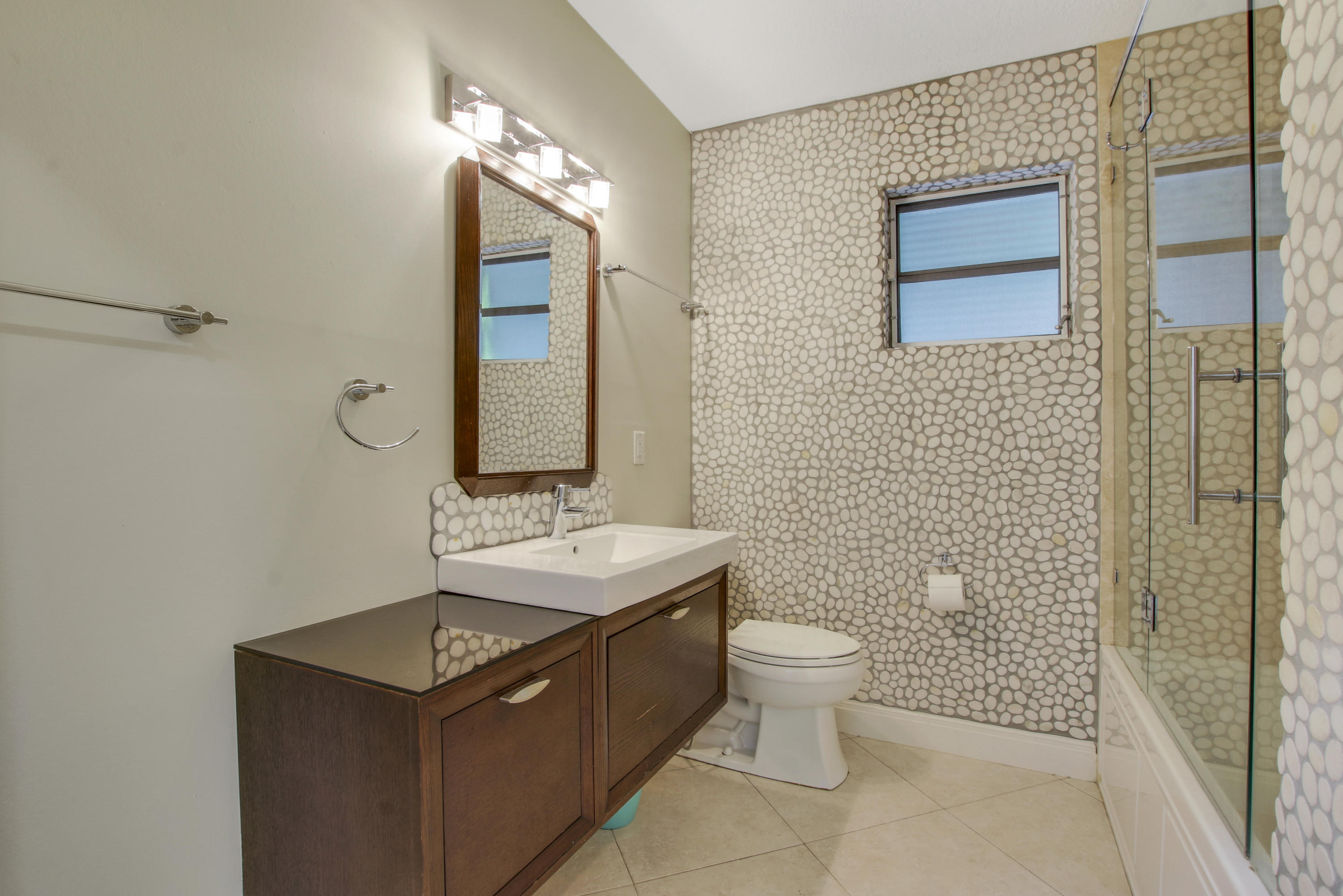 19154 Basin Street Jupiter, FL 33469 - Photo 14 of 45 House-5