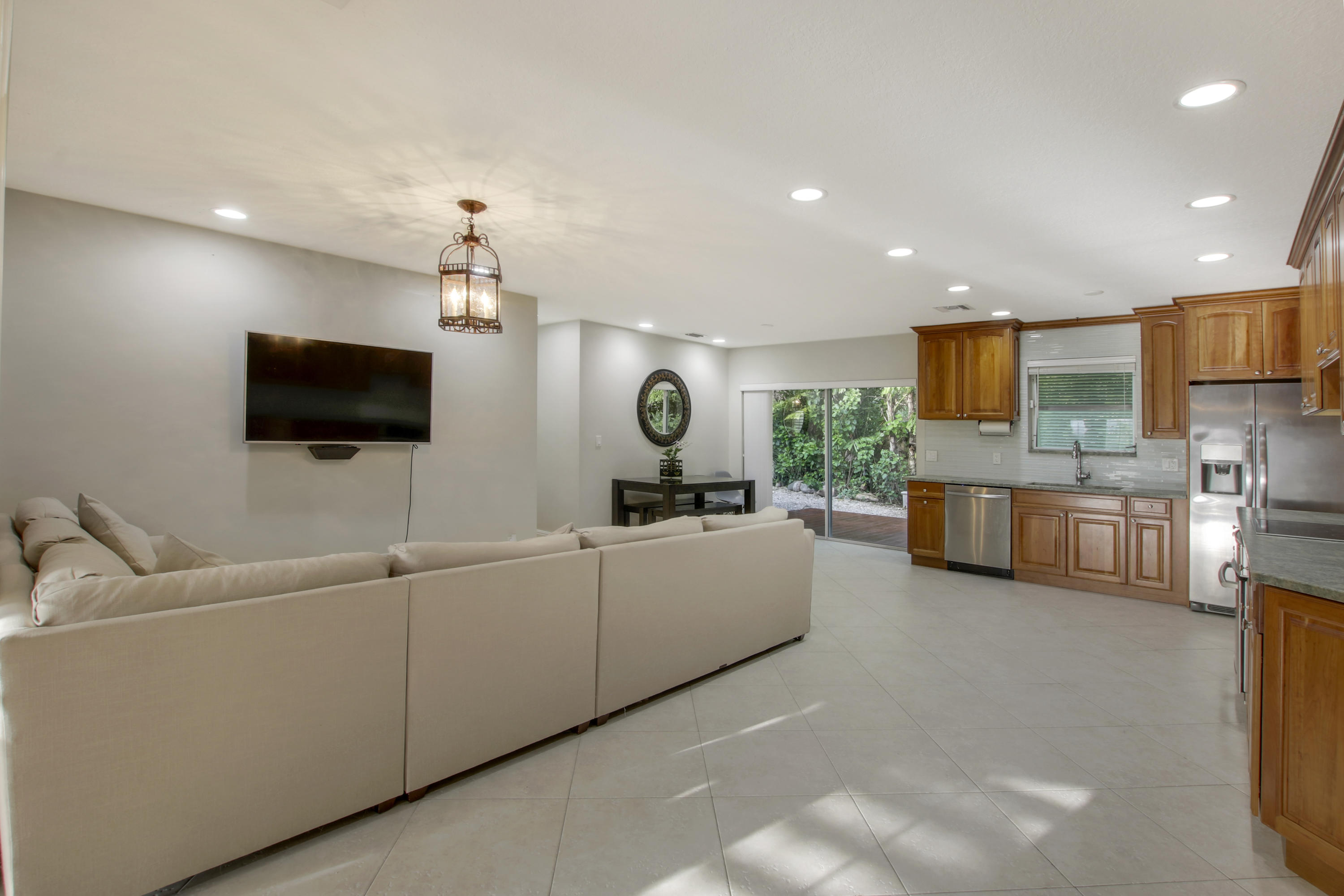 19154 Basin Street Jupiter, FL 33469 - Photo 19 of 45 House-9