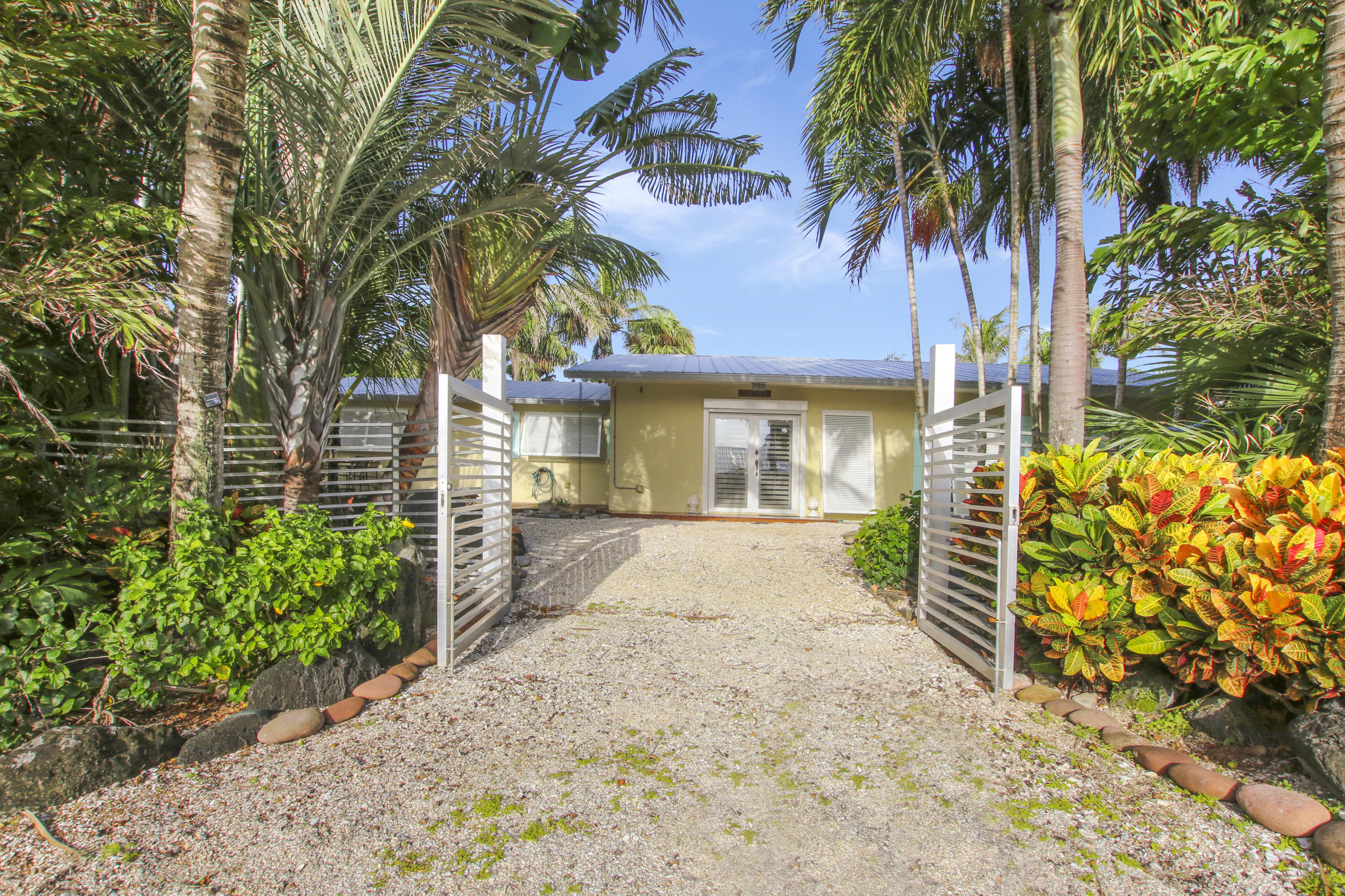 19154 Basin Street Jupiter, FL 33469 - Photo 32 of 45 House-23