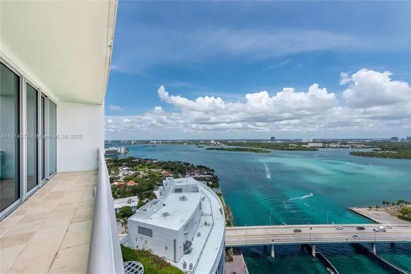 $25,000 | 10295 Collins Avenue, Unit 2506, Bal Harbour, FL 33154