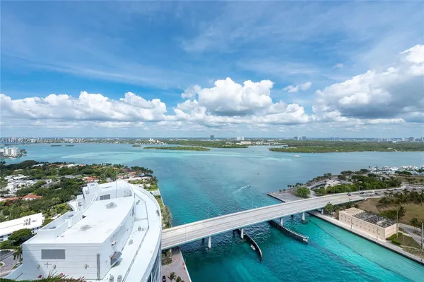 $25,000 | 10295 Collins Avenue, Unit 2506, Bal Harbour, FL 33154