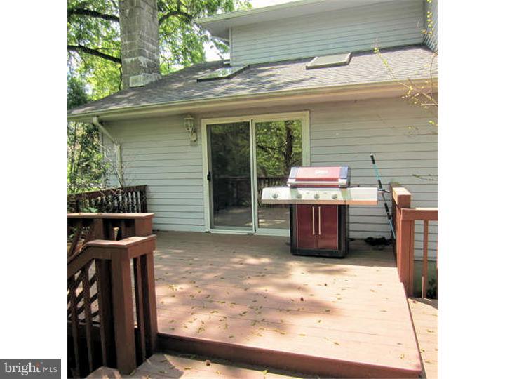 242 Hickory Corner Road East Windsor, NJ 08520 - Photo 20 of 25 Deck