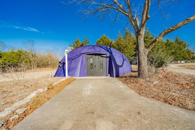 $799,000 | 691 Bear Road, Van Alstyne, TX 75495